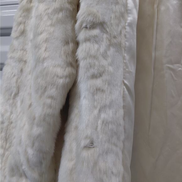 Donna Salyers Fabulous Furs Ivory Faux Fur Coat Plus 3X Long Plush Winter Jacket - Picture 6 of 10